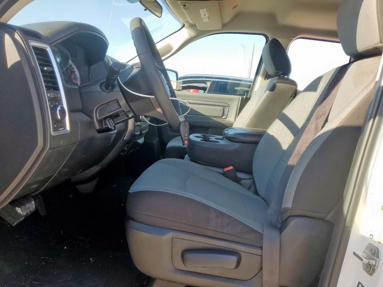 2024 Ram 1500 Classic Slt - Image 7