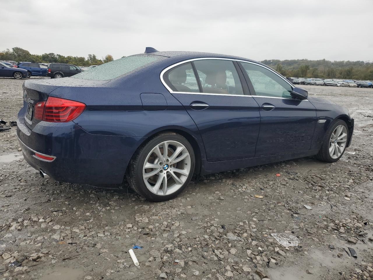 2016 BMW 535 Xi - Image 3