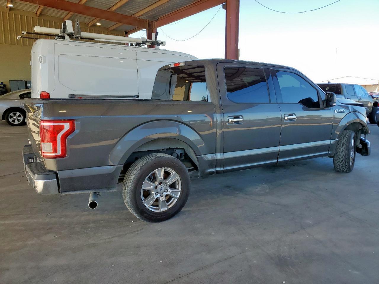 2015 Ford F150 Supercrew - Фото 3