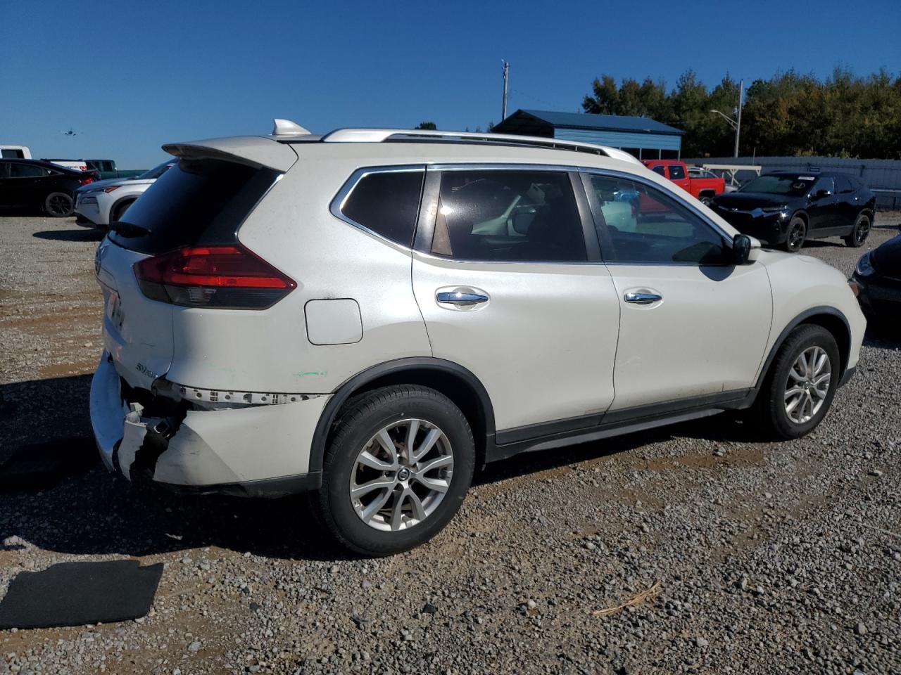 2017 Nissan Rogue S - Фото 3