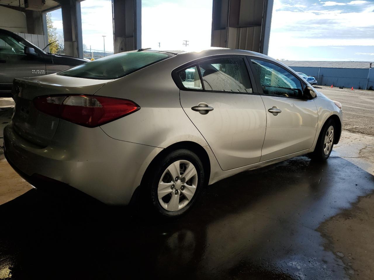 2015 Kia Forte Lx - Image 3