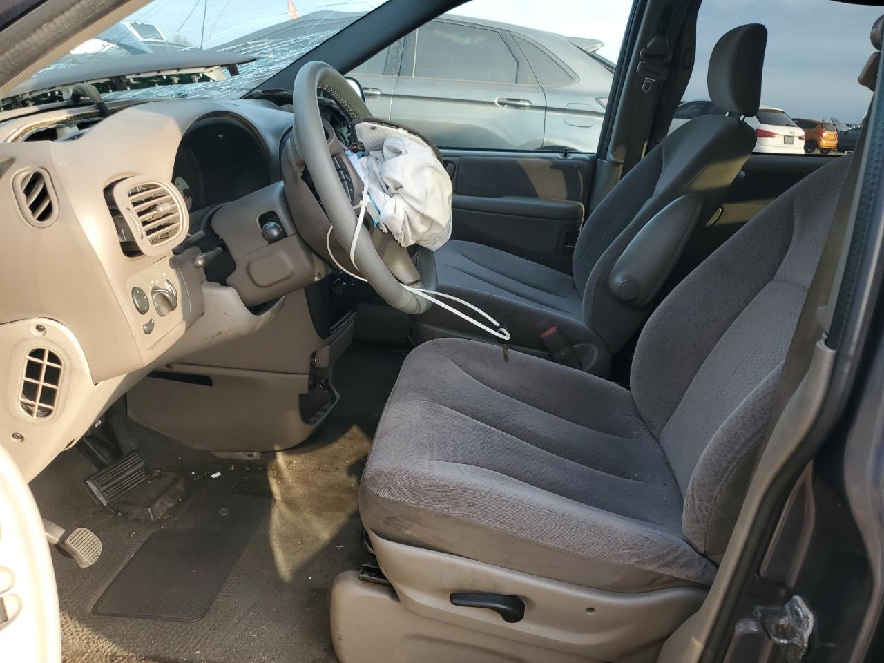 2001 Dodge Caravan - Фото 7