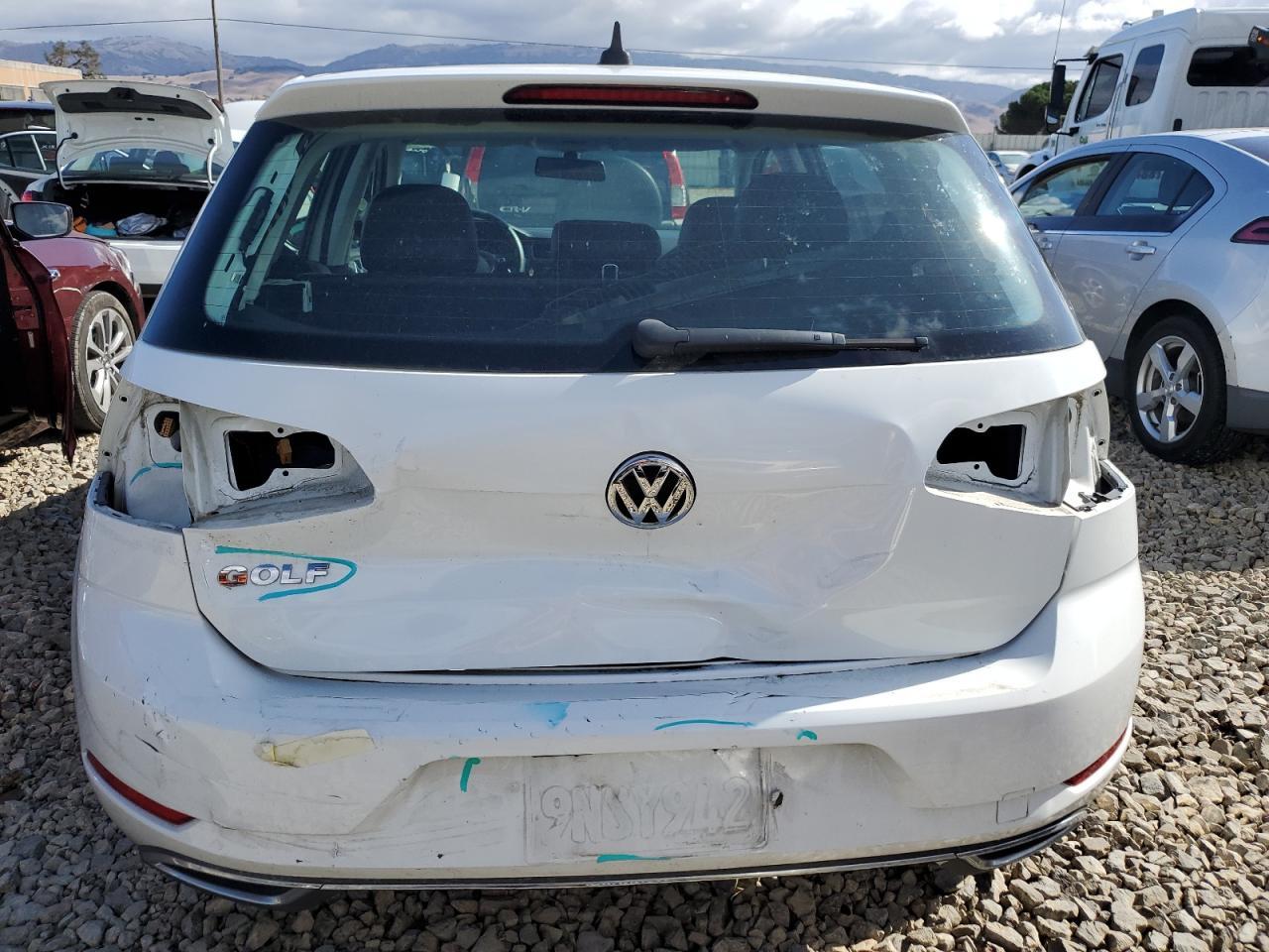 2021 Volkswagen Golf - Фото 6