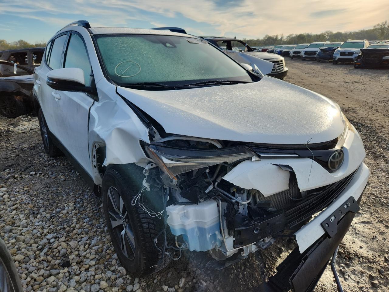 2017 Toyota Rav4 Xle - Фото 4