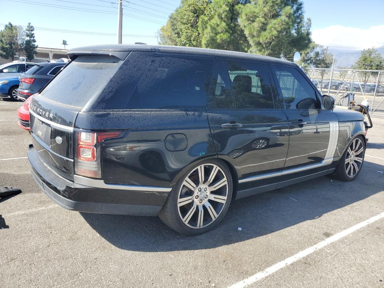 2014 Land Rover Range Rover - Image 3