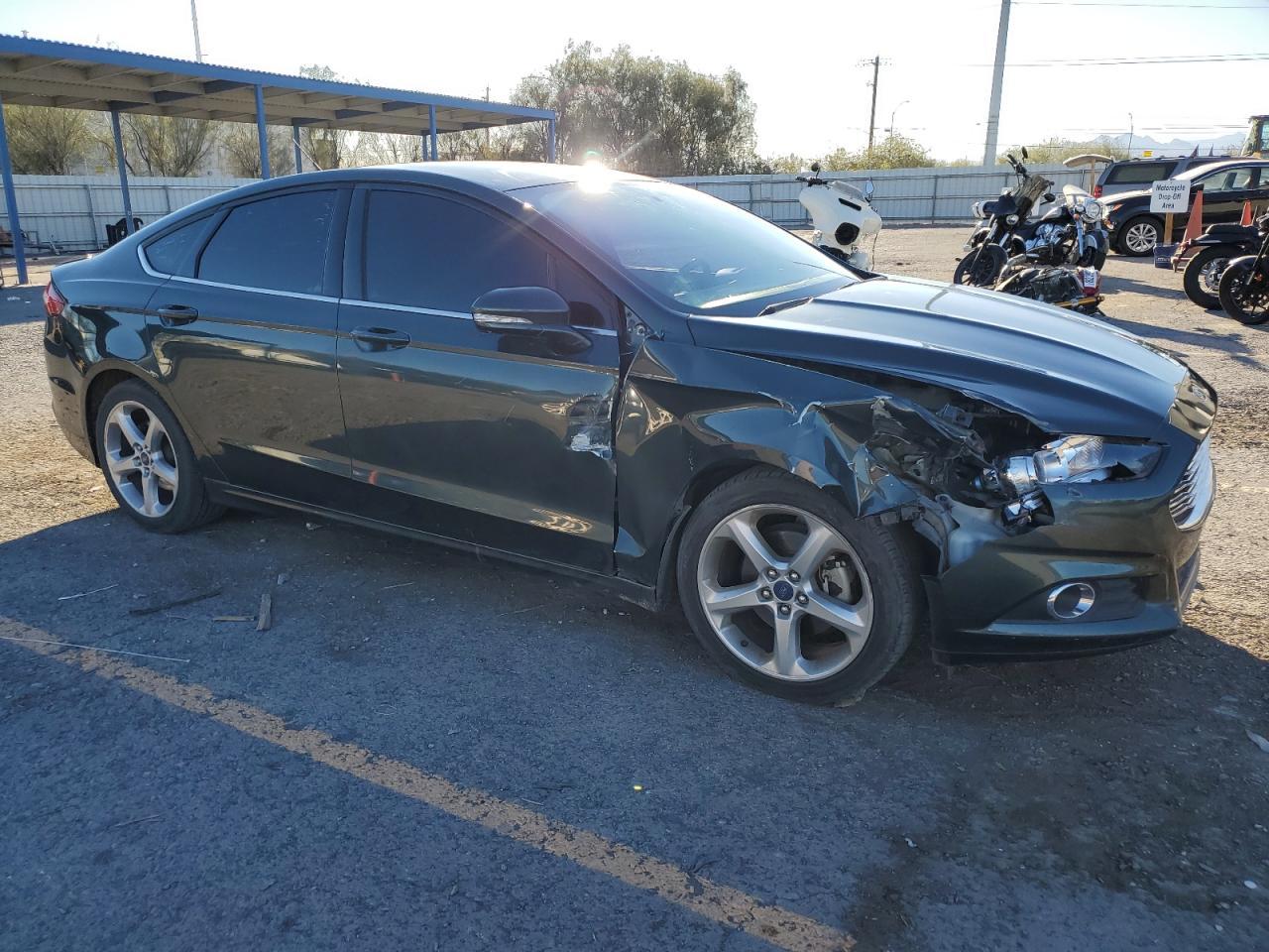 2015 Ford Fusion Se - Фото 4