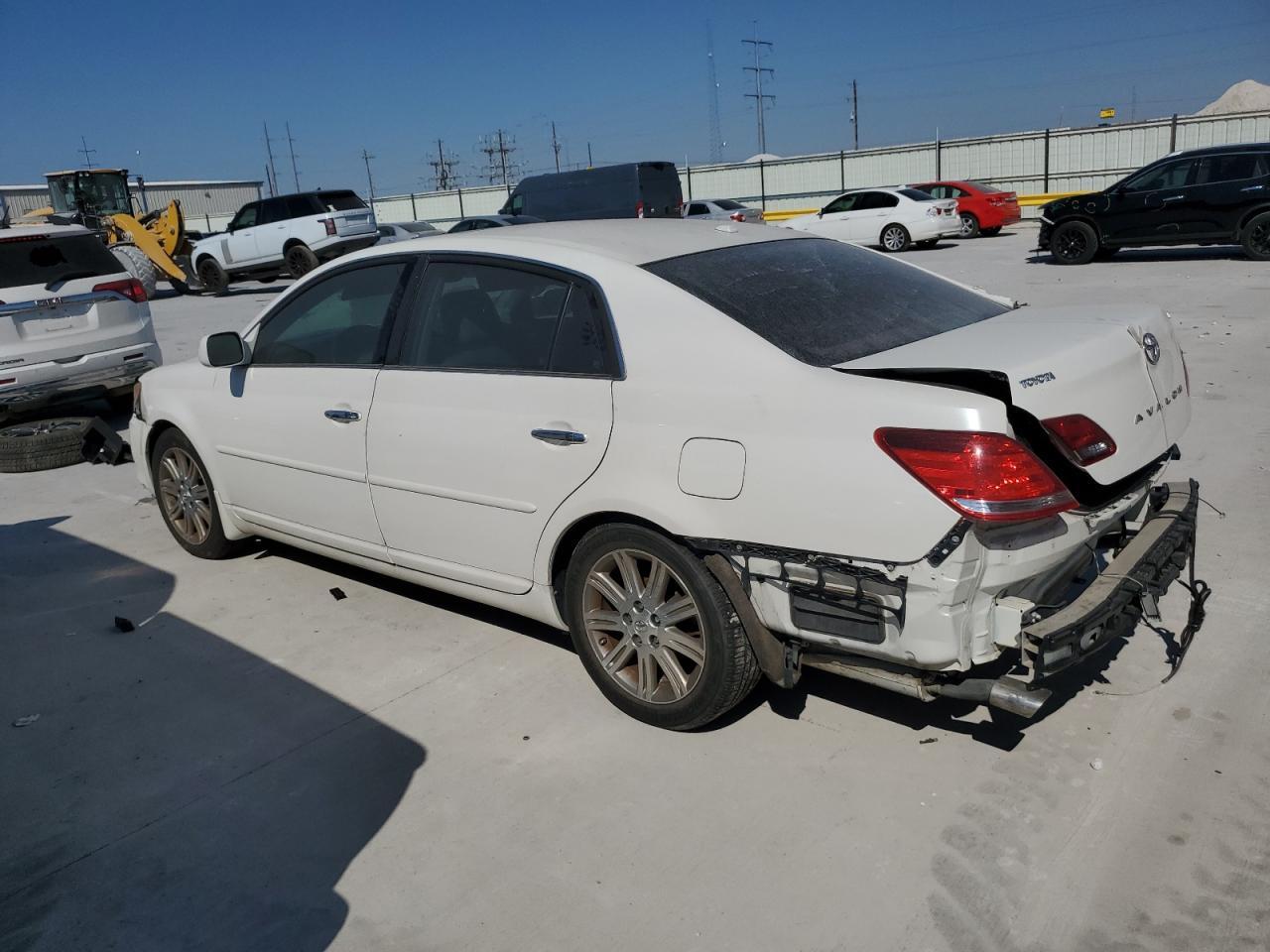 2009 Toyota Avalon Xl - Image 2