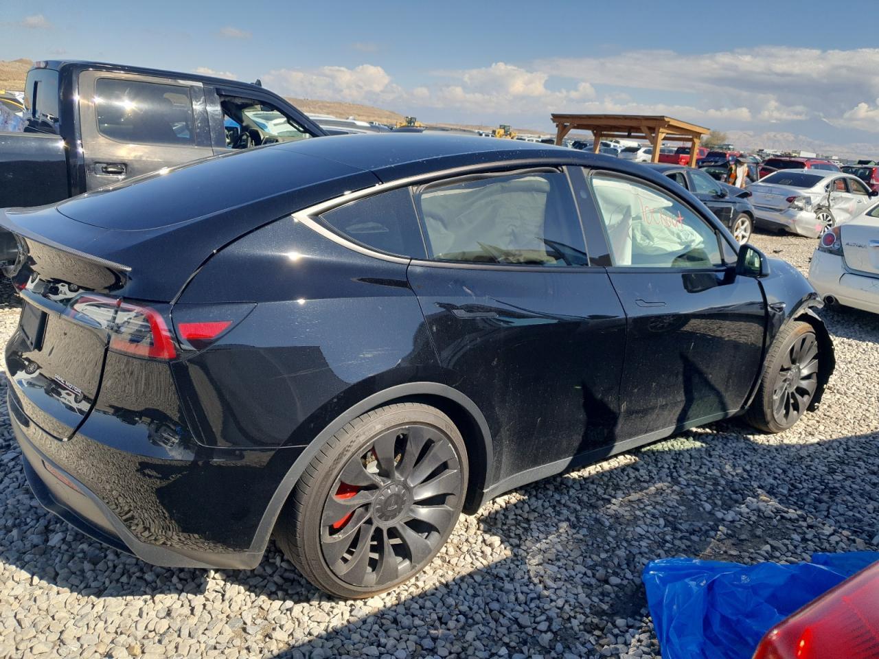 2024 Tesla Model Y - Фото 3