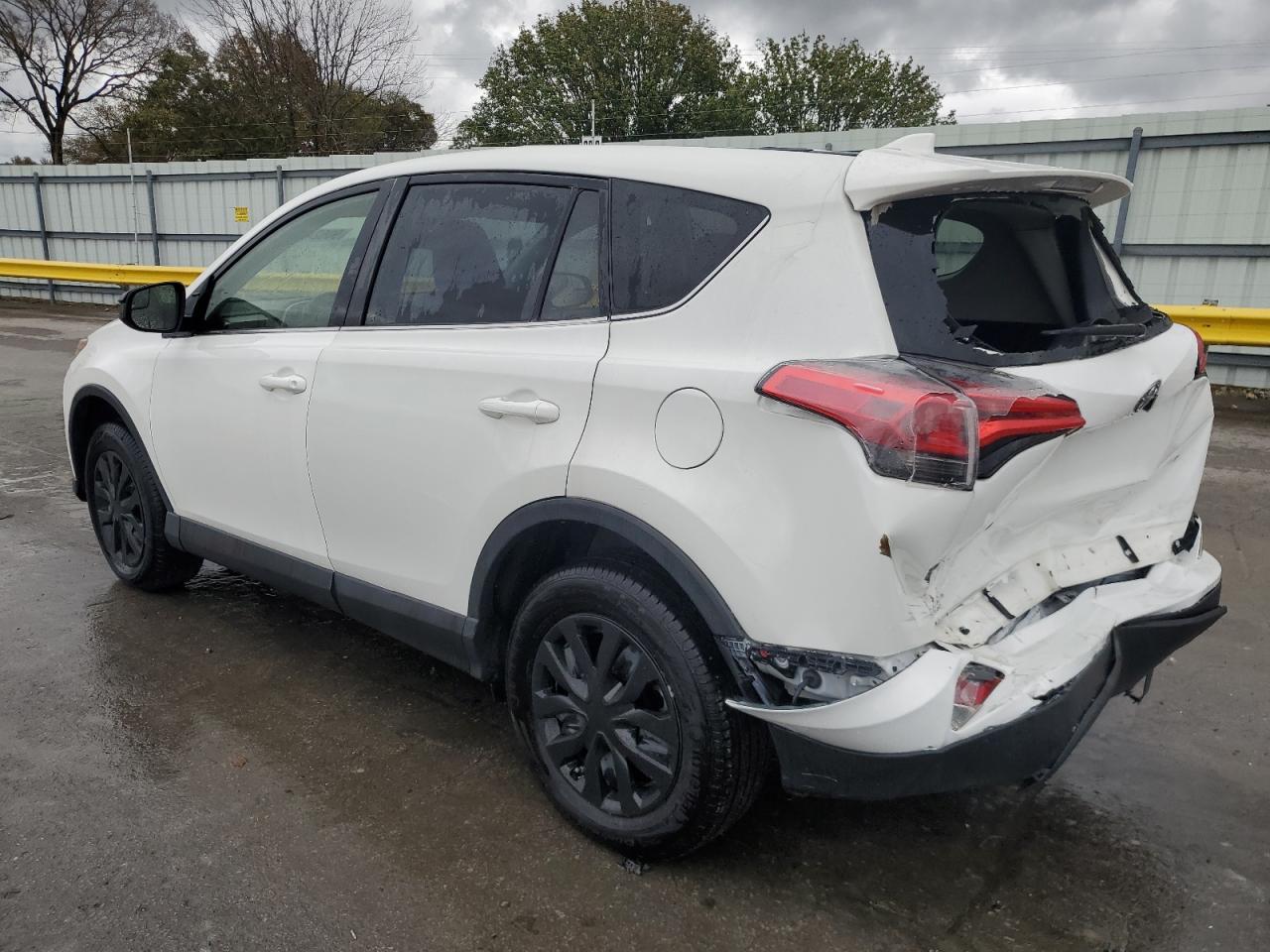 2018 Toyota Rav4 Le - Image 2