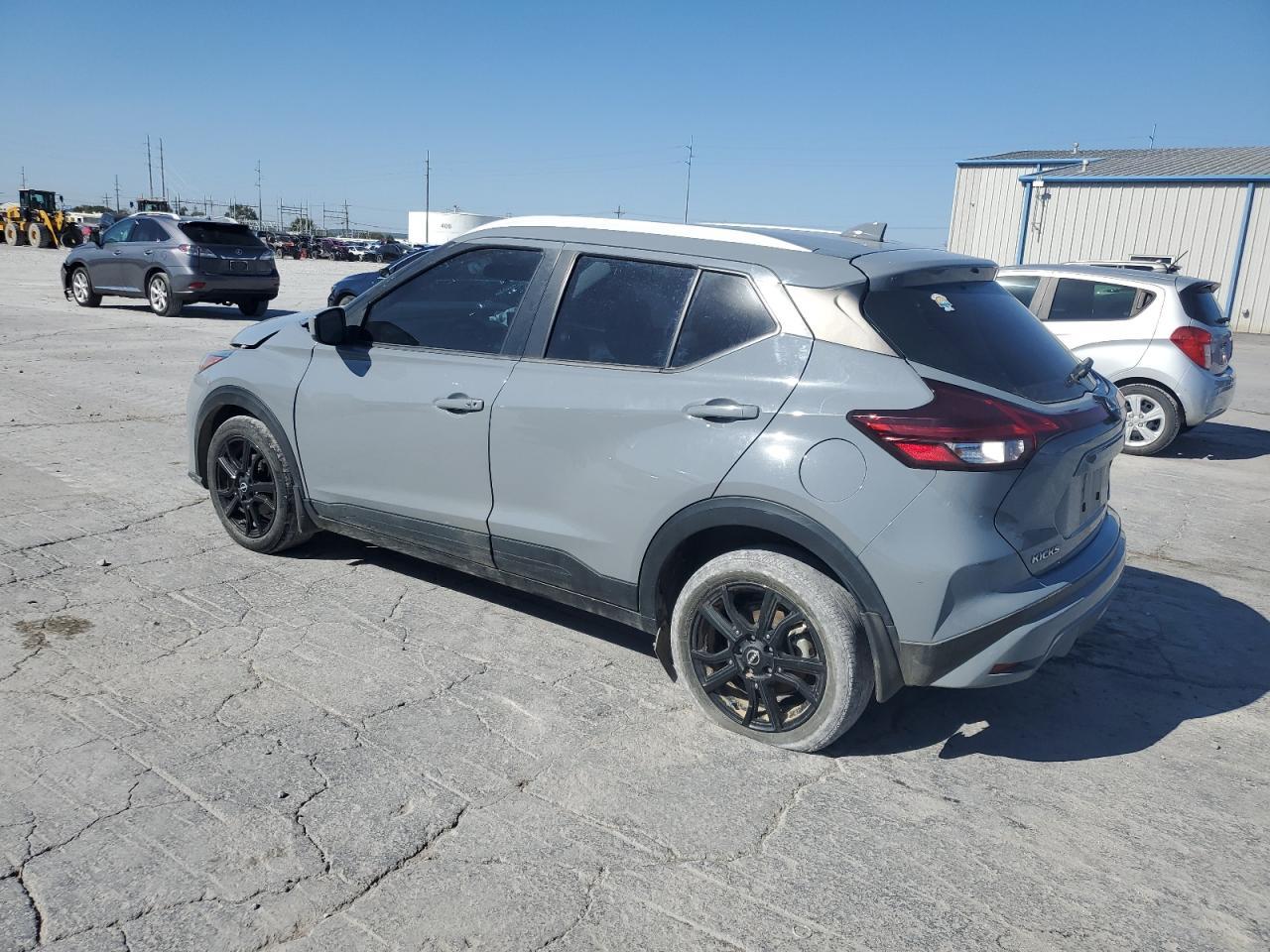2023 Nissan Kicks Sv - Image 2