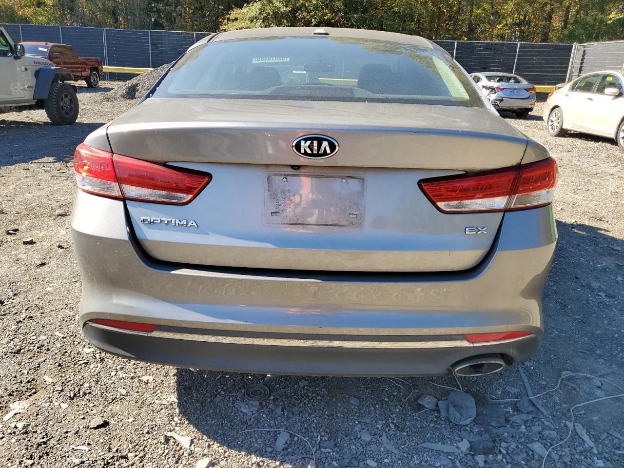 2016 Kia Optima - Фото 6