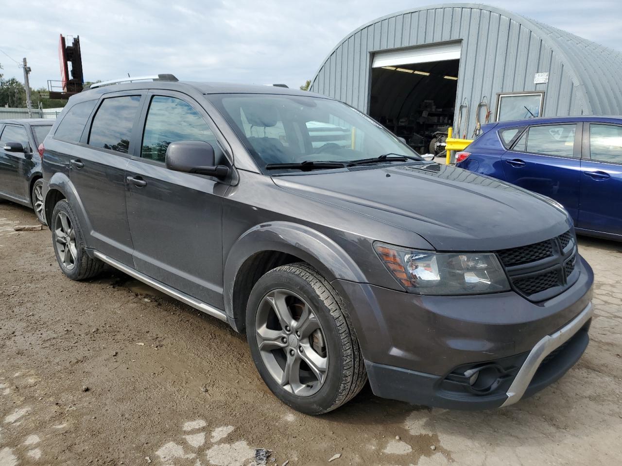 2016 Dodge Journey Crossroad - Image 4