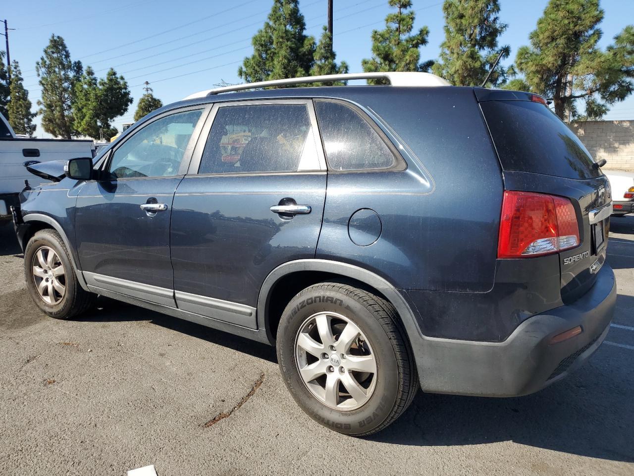 2012 Kia Sorento Base - Фото 2