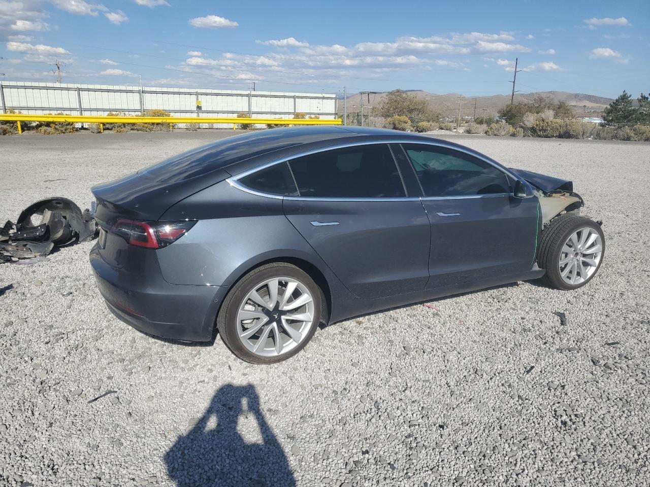 2020 Tesla Model 3 - Фото 3