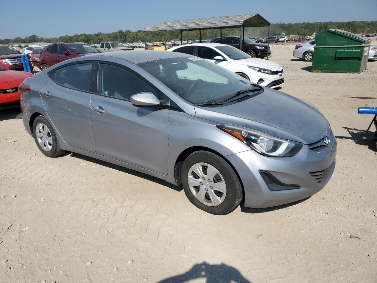 2016 Hyundai Elantra Se - Image 4