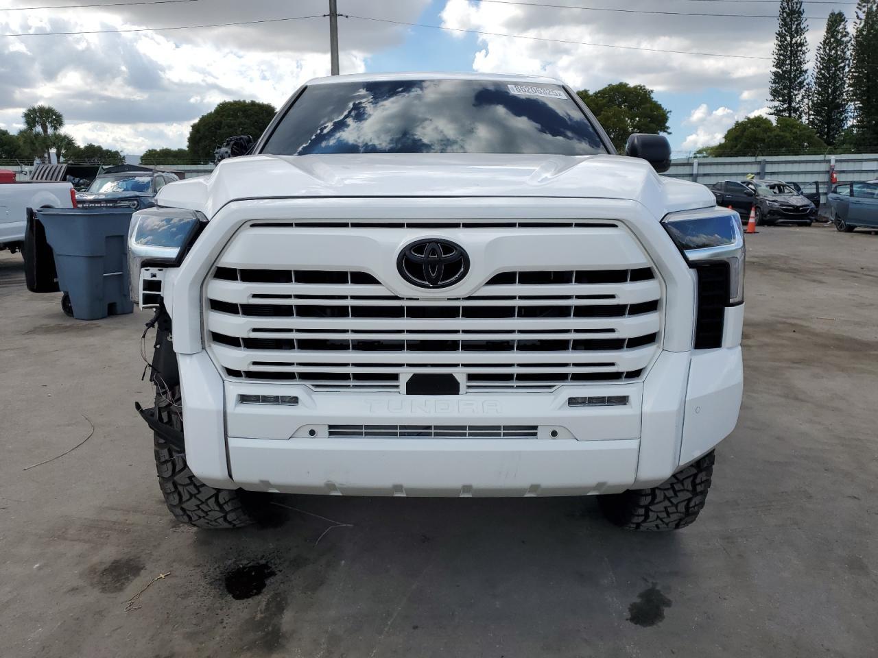 2025 Toyota Tundra Crewmax Sr - Фото 5