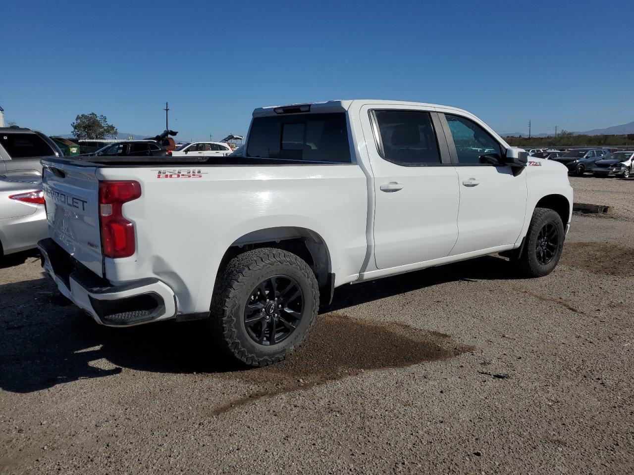 2020 Chevrolet Silverado K1500 Rst - Фото 3