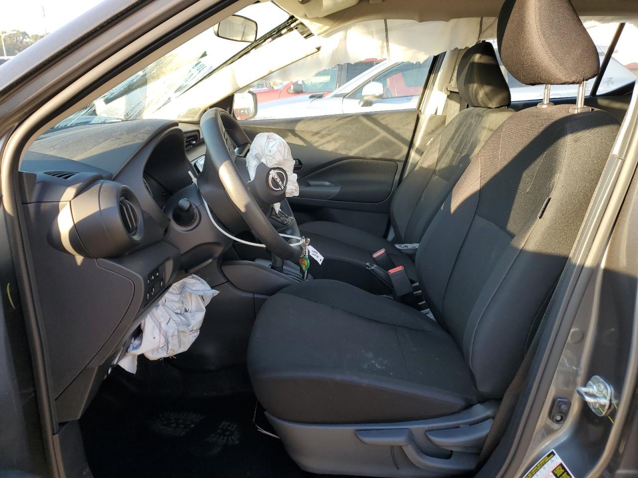 2025 Nissan Kicks Play S - Image 7