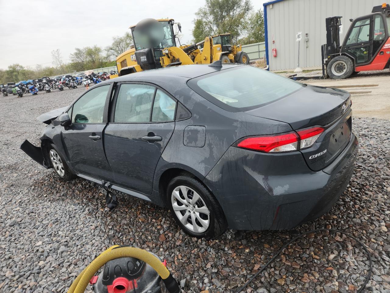 2025 Toyota Corolla Le - Фото 2