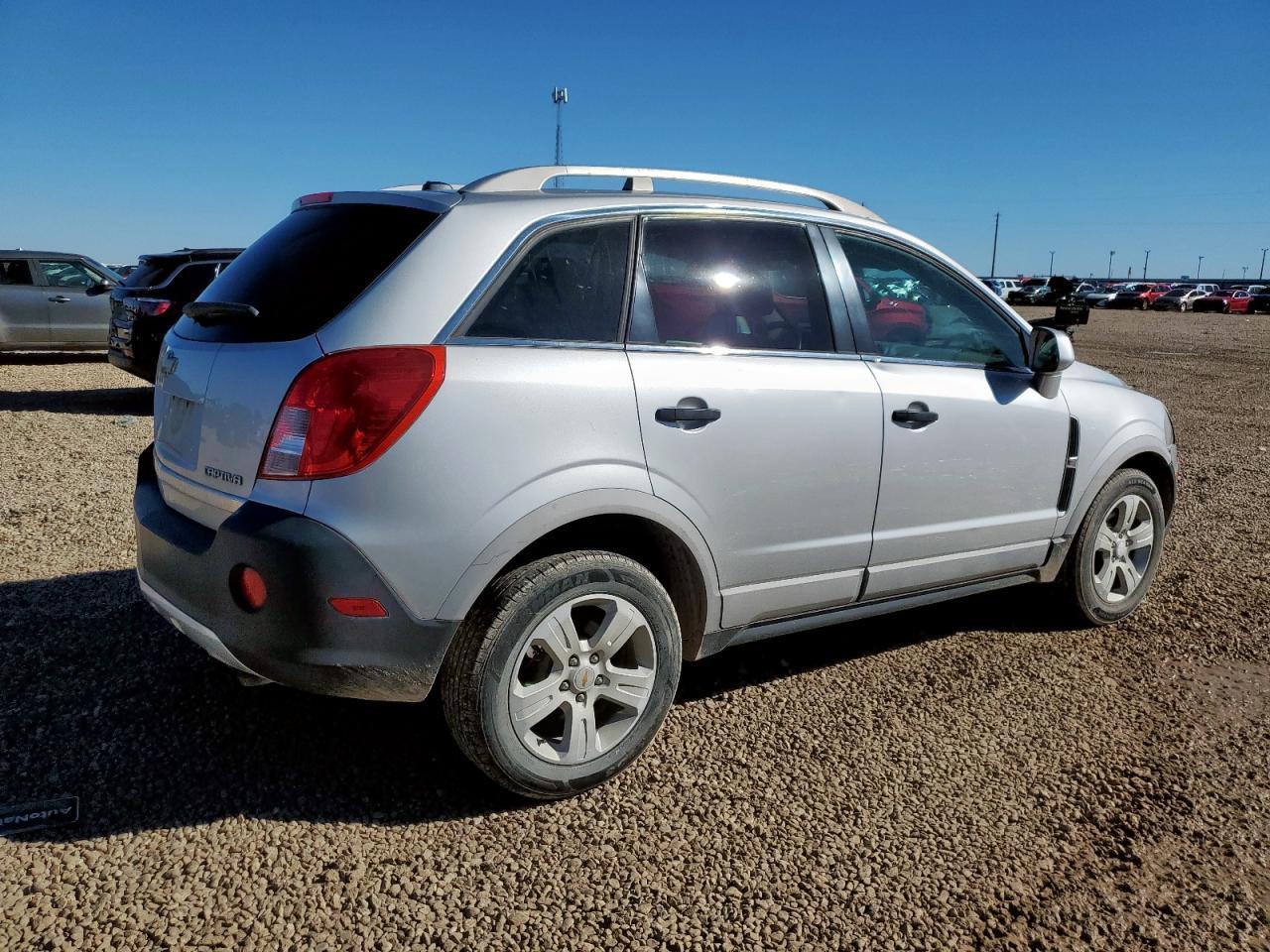 2014 Chev Captiva Ls - Фото 3