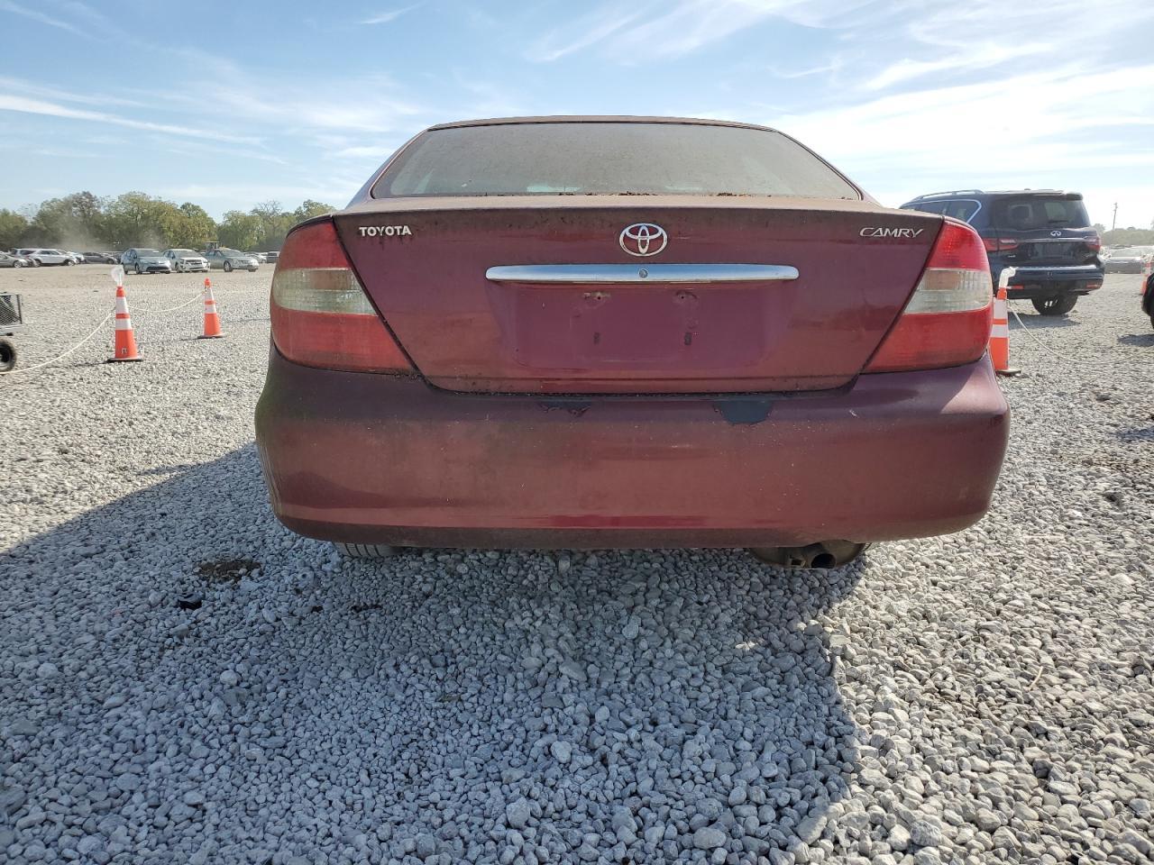 2002 Toyota Camry Le - Фото 6