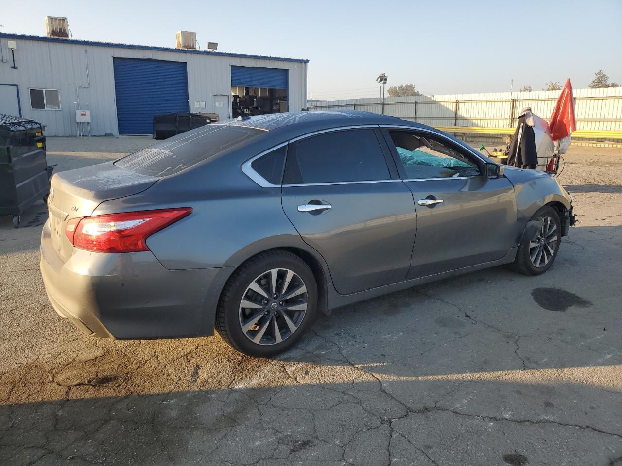 2017 Nissan Altima 2.5 - Image 3