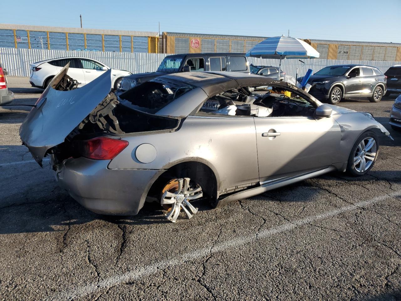 2009 Infiniti G37 Base - Image 3