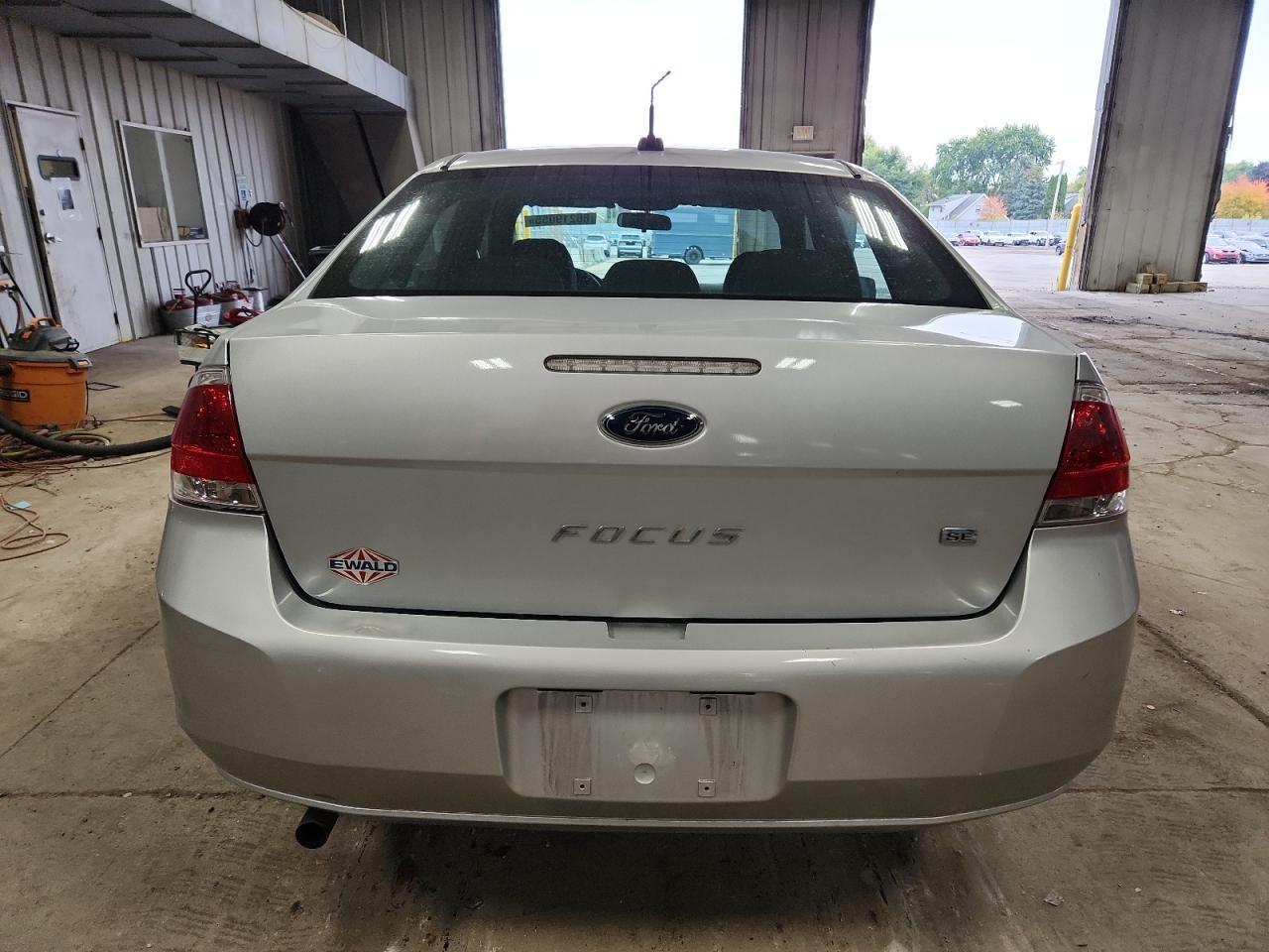 2010 Ford Focus Se - Фото 6