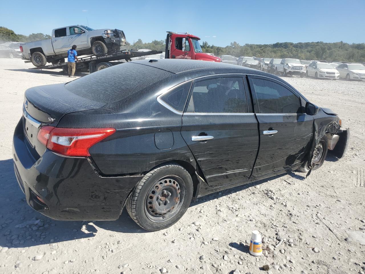 2017 Nissan Sentra S - Фото 3