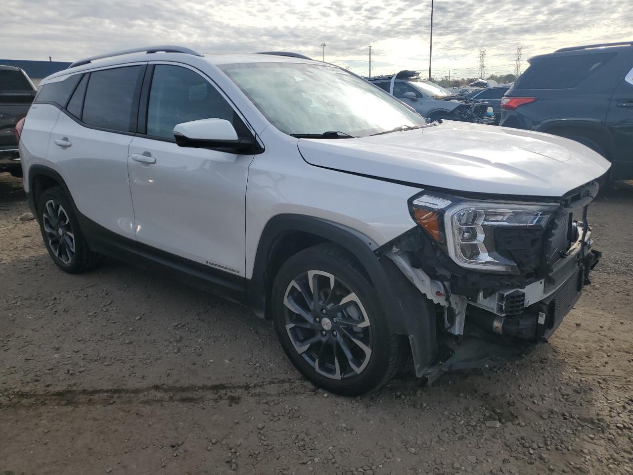 2023 GMC Terrain Slt - Фото 4