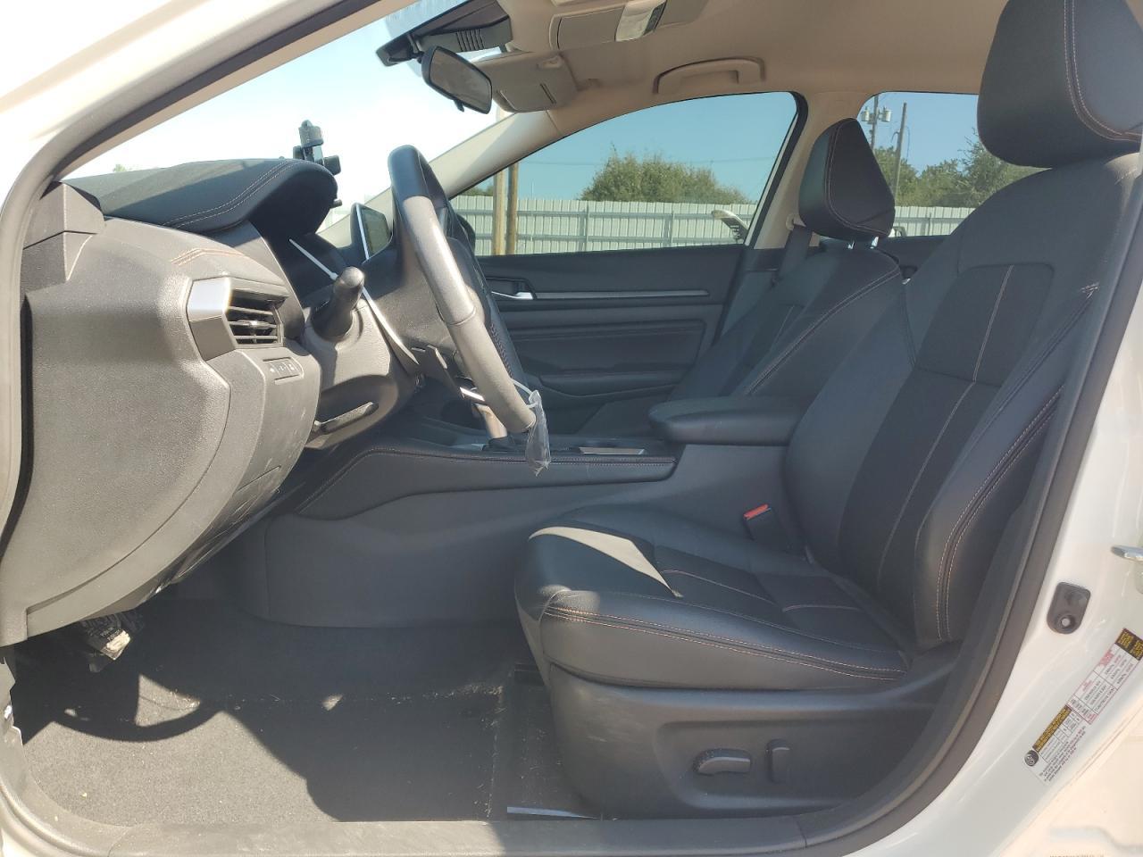 2022 Nissan Altima Sr - Image 7