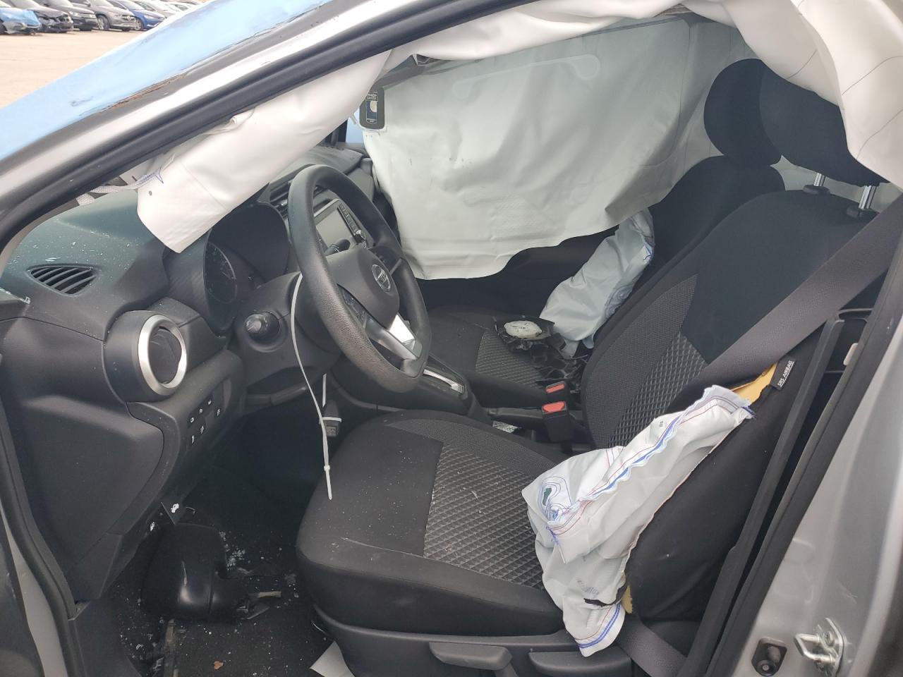 2020 Nissan Versa S - Image 7