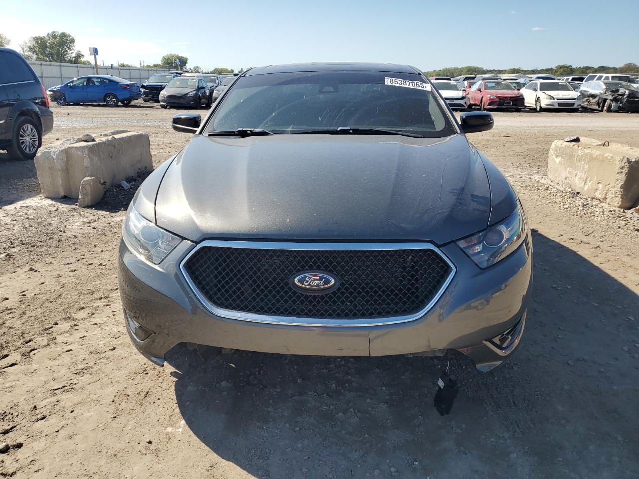2016 Ford Taurus Sho - Фото 5