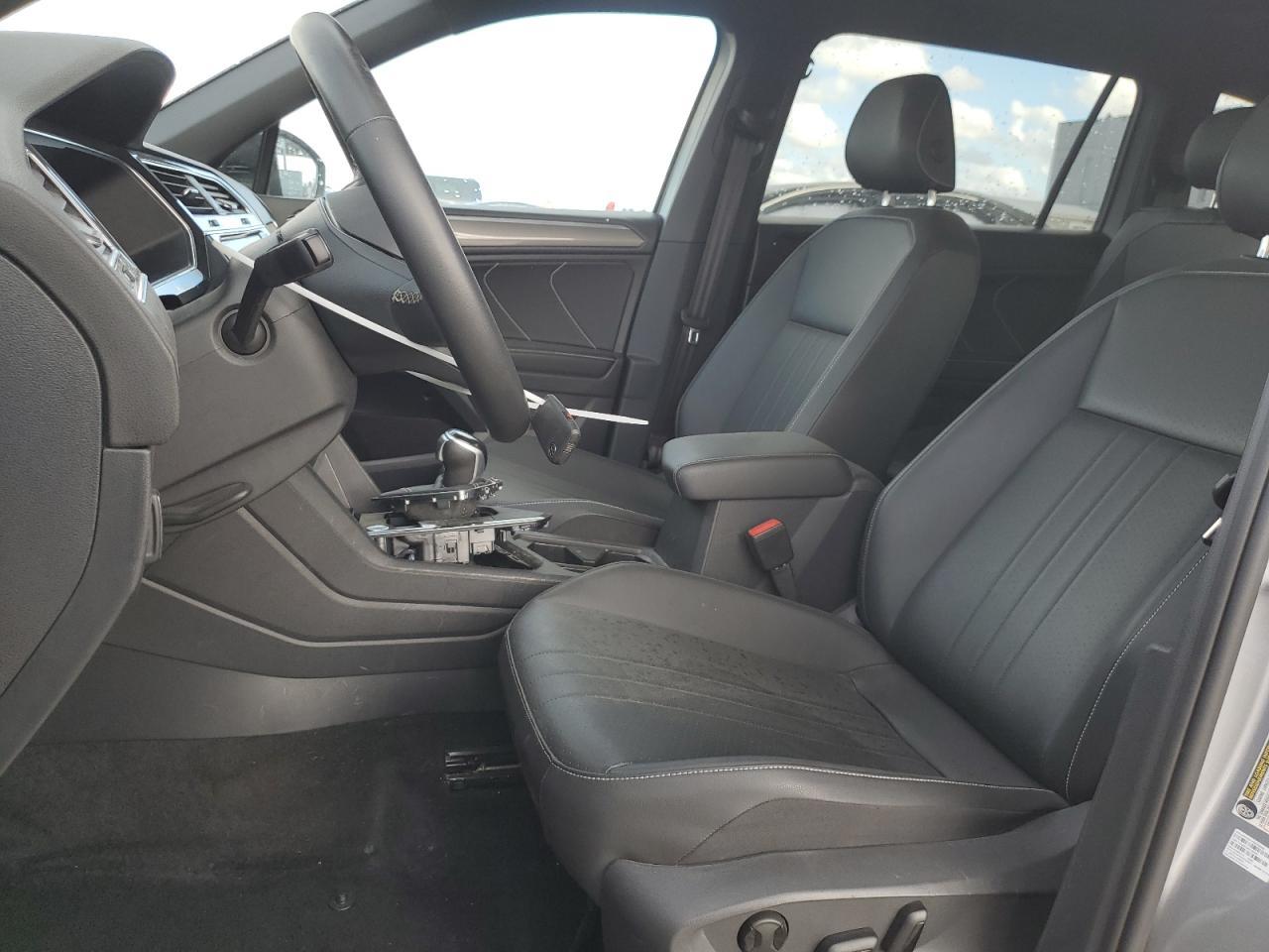 2023 Volkswagen Tiguan Se R-Line Black - Фото 7