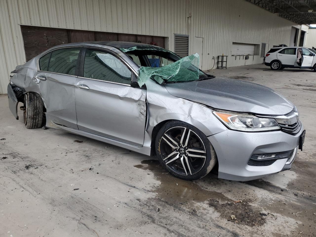 2017 Honda Accord Sport - Image 4