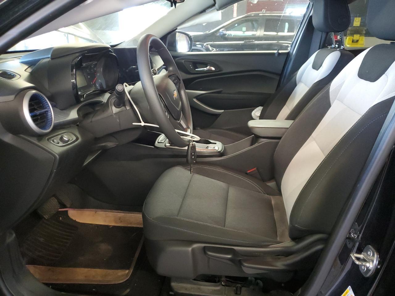 2024 Chevrolet Trax Ls - Image 7