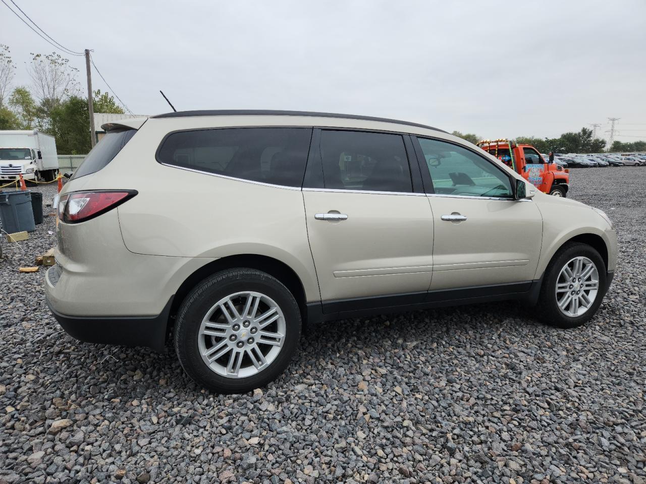 2014 Chevrolet Traverse Lt - Image 3