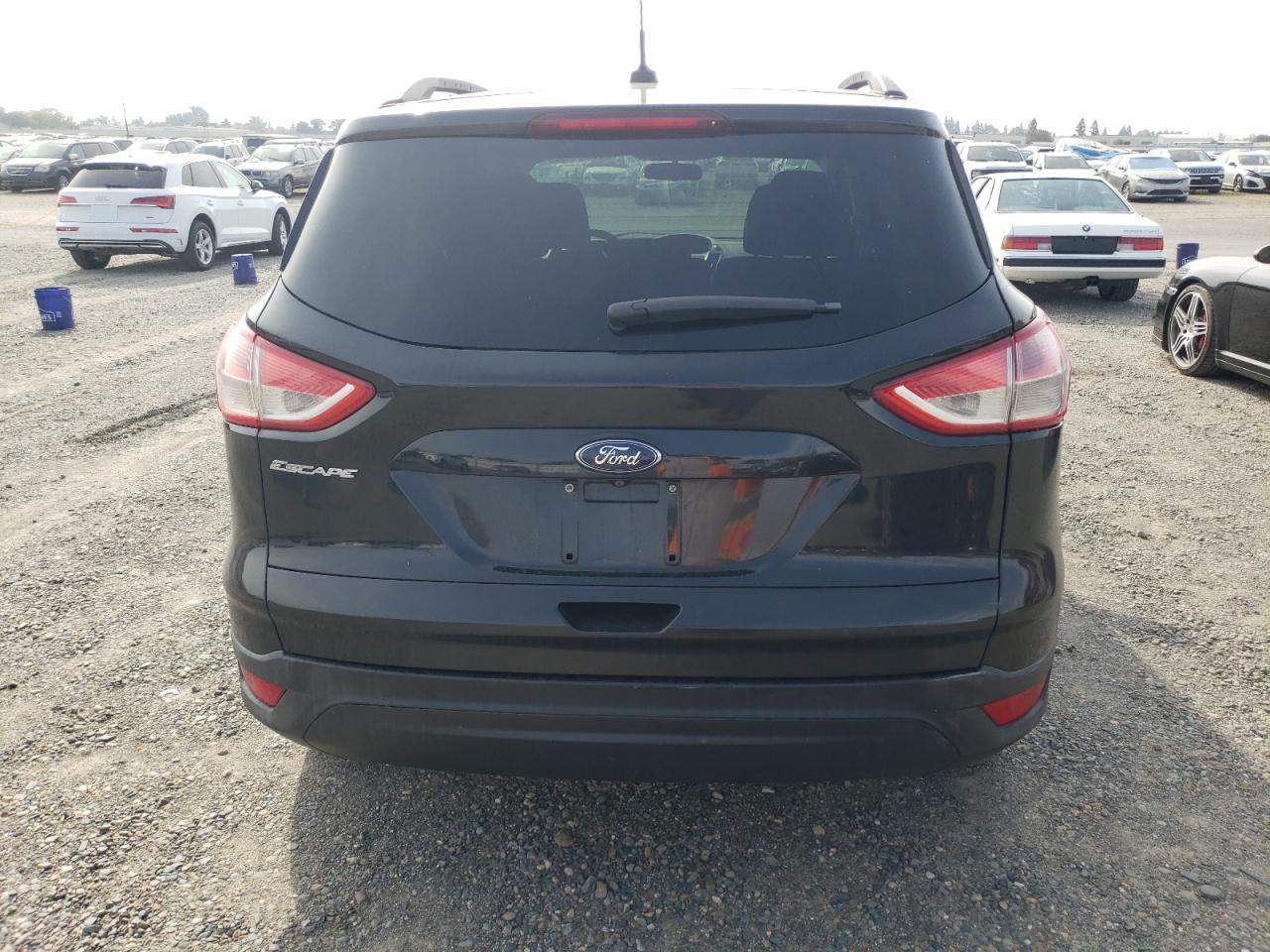 2015 Ford Escape S - Фото 6