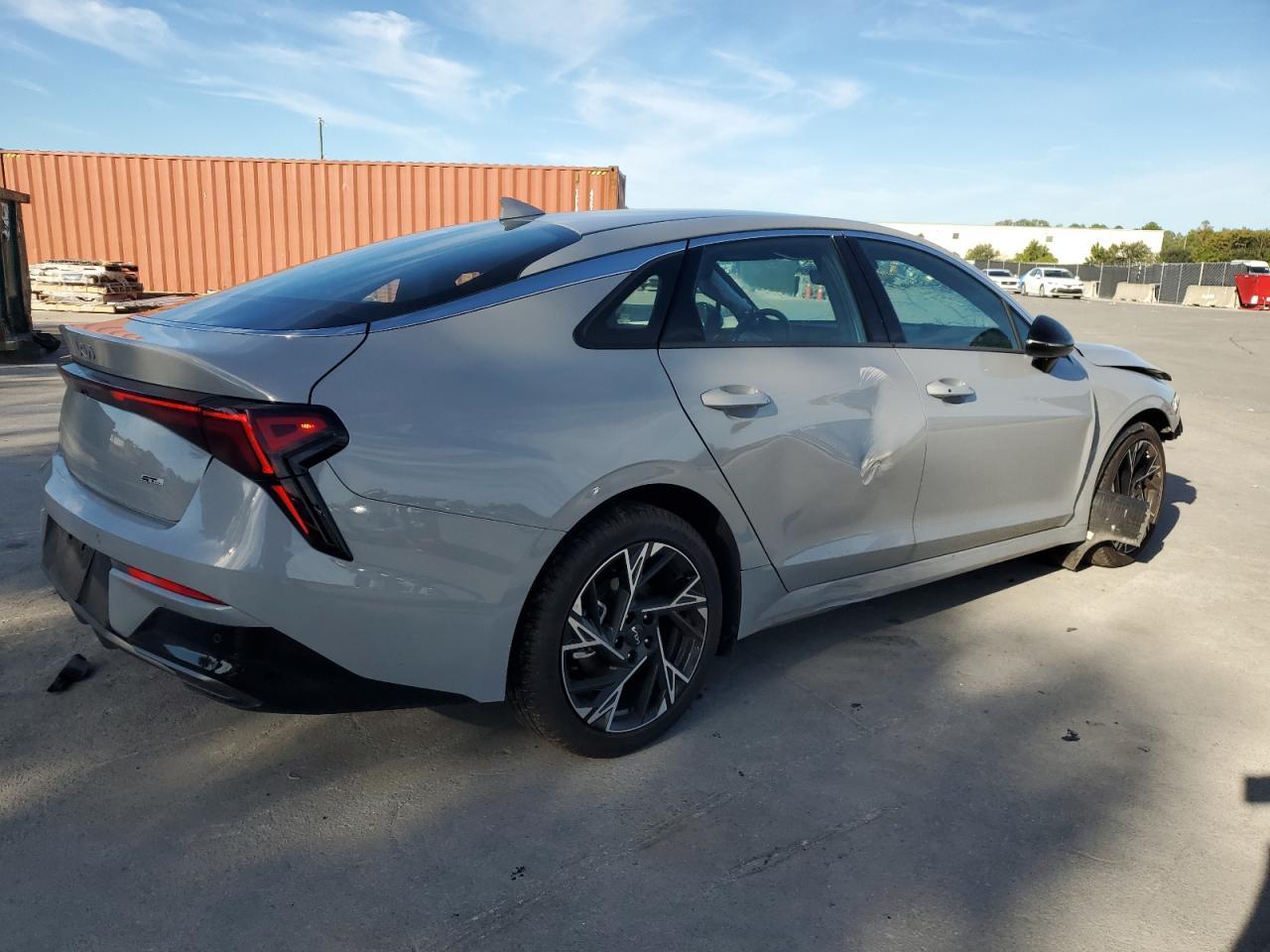 2025 Kia K5 Gt Line - Image 3