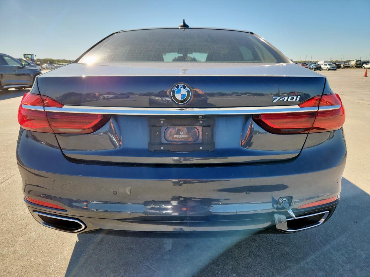 2016 BMW 740 I - Image 6