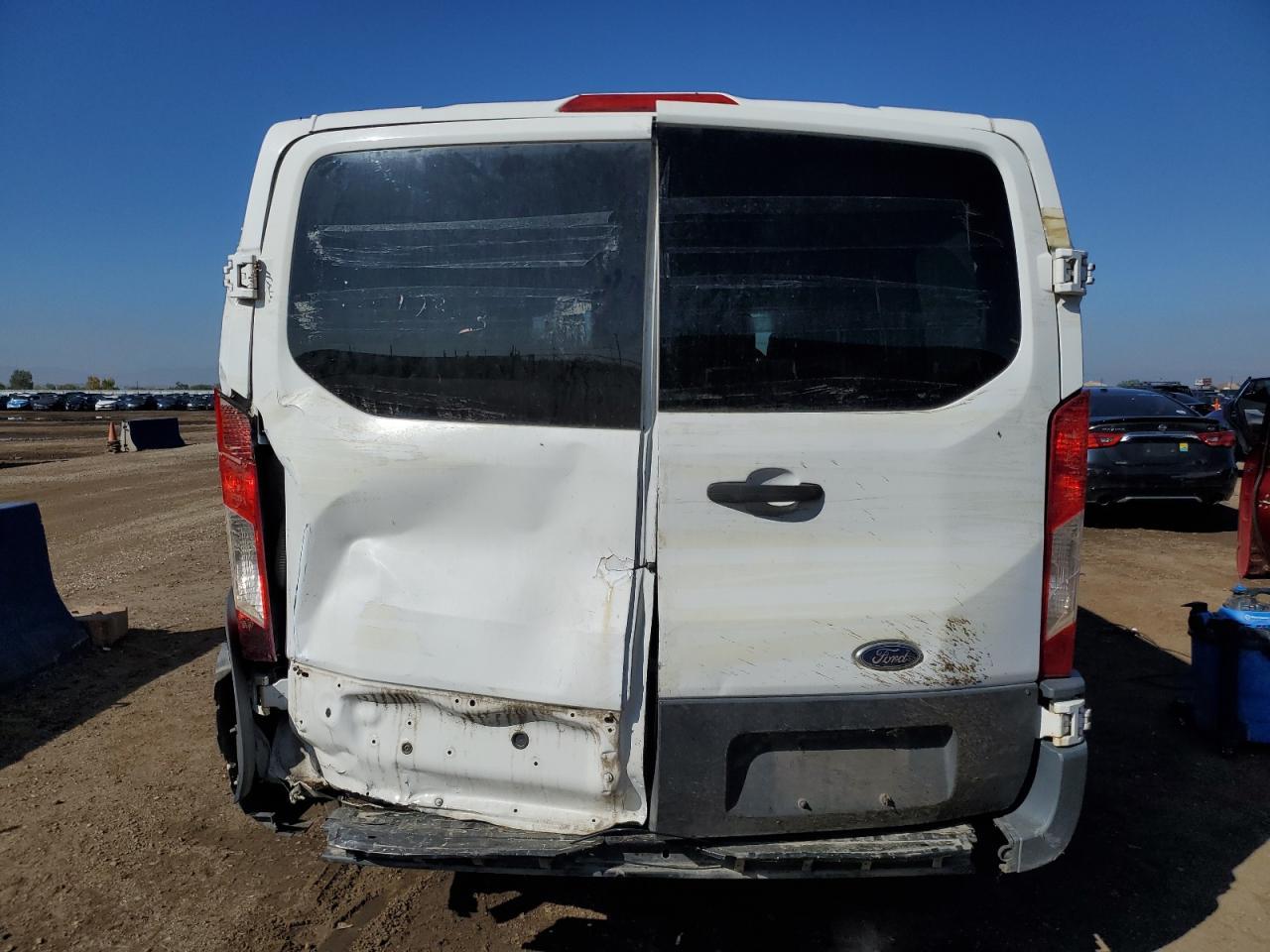 2015 Ford Transit T-150 - Фото 6