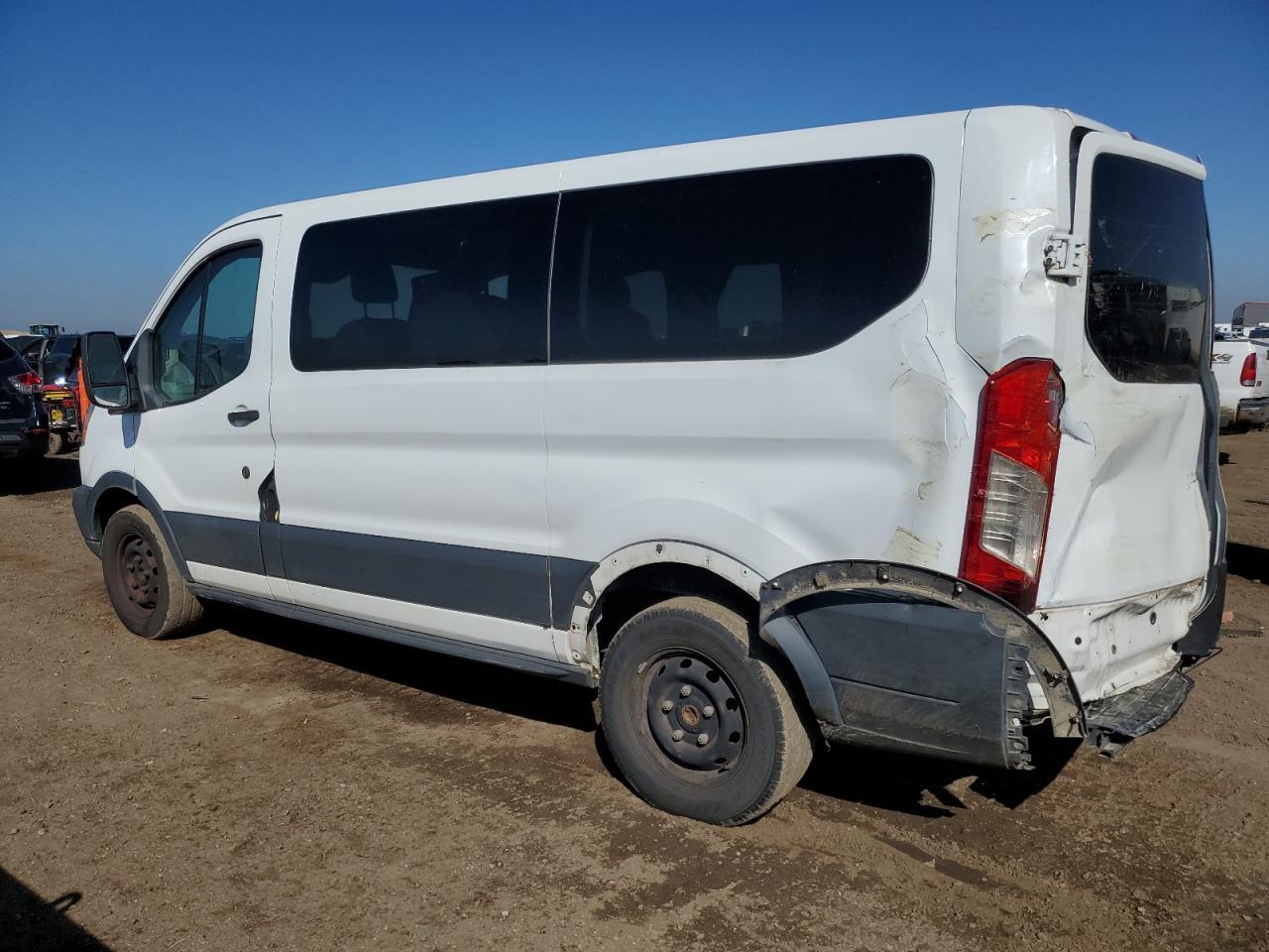 2015 Ford Transit T-150 - Фото 2