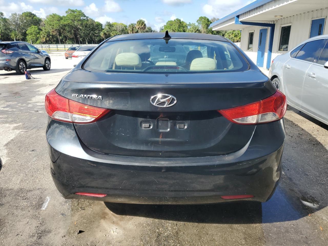 2012 Hyundai Elantra Gls - Фото 6