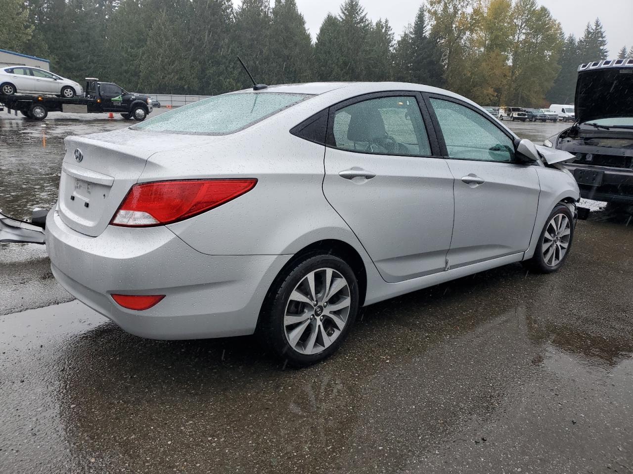 2017 Hyundai Accent Se - Image 3