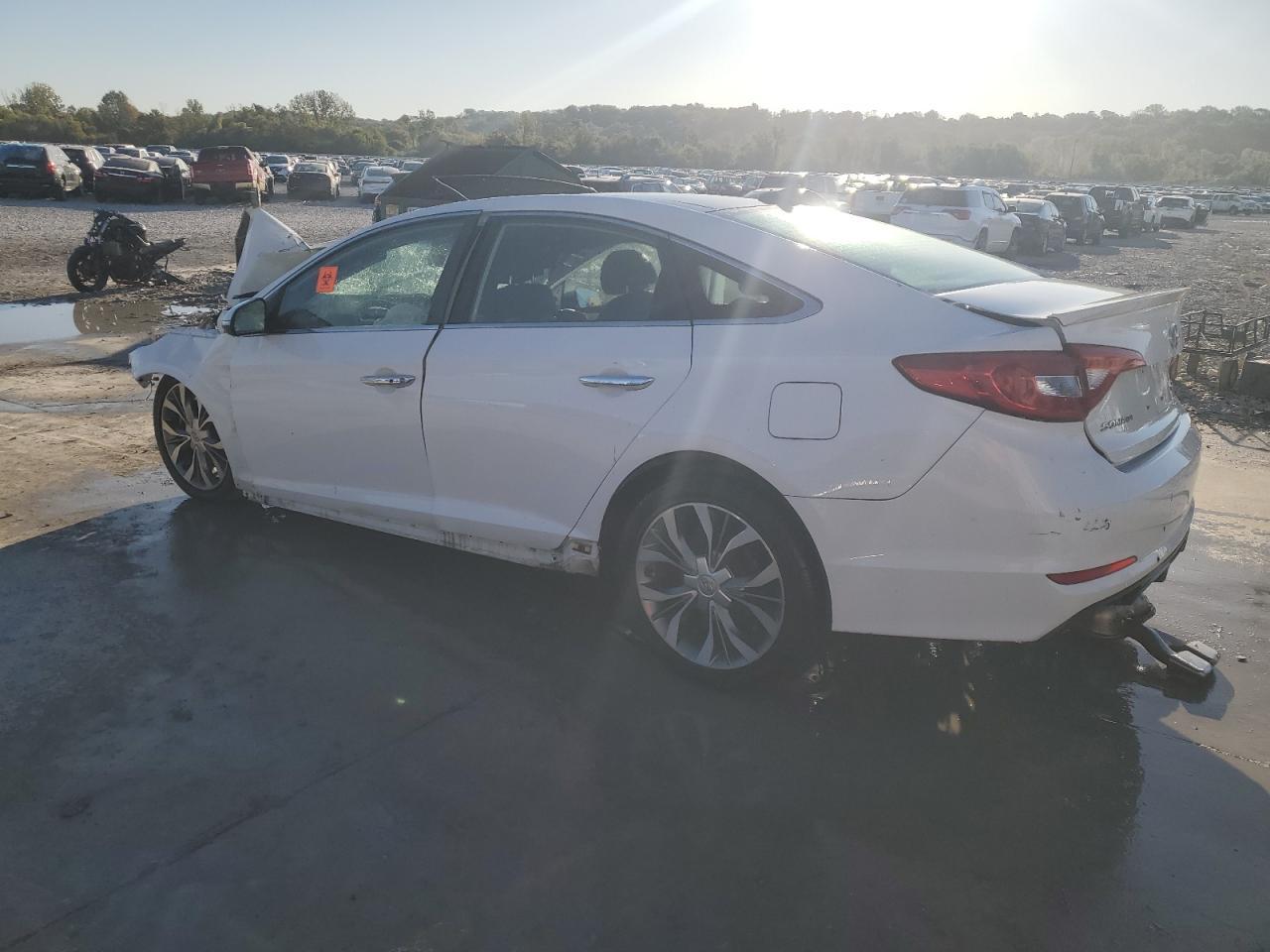 2015 Hyundai Sonata Sport - Image 2