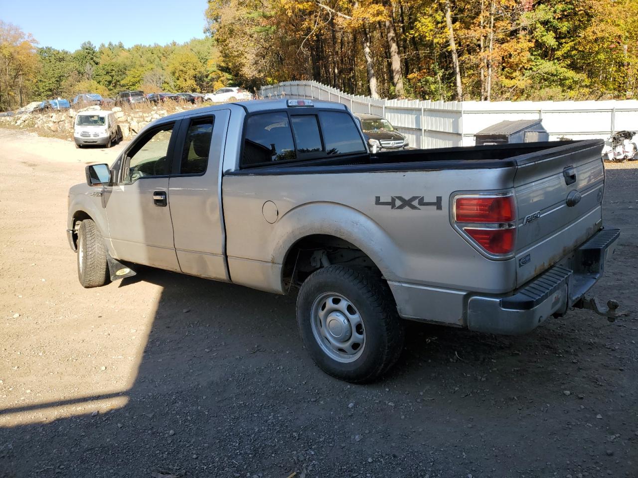 2014 Ford F150 Super Cab - Image 2