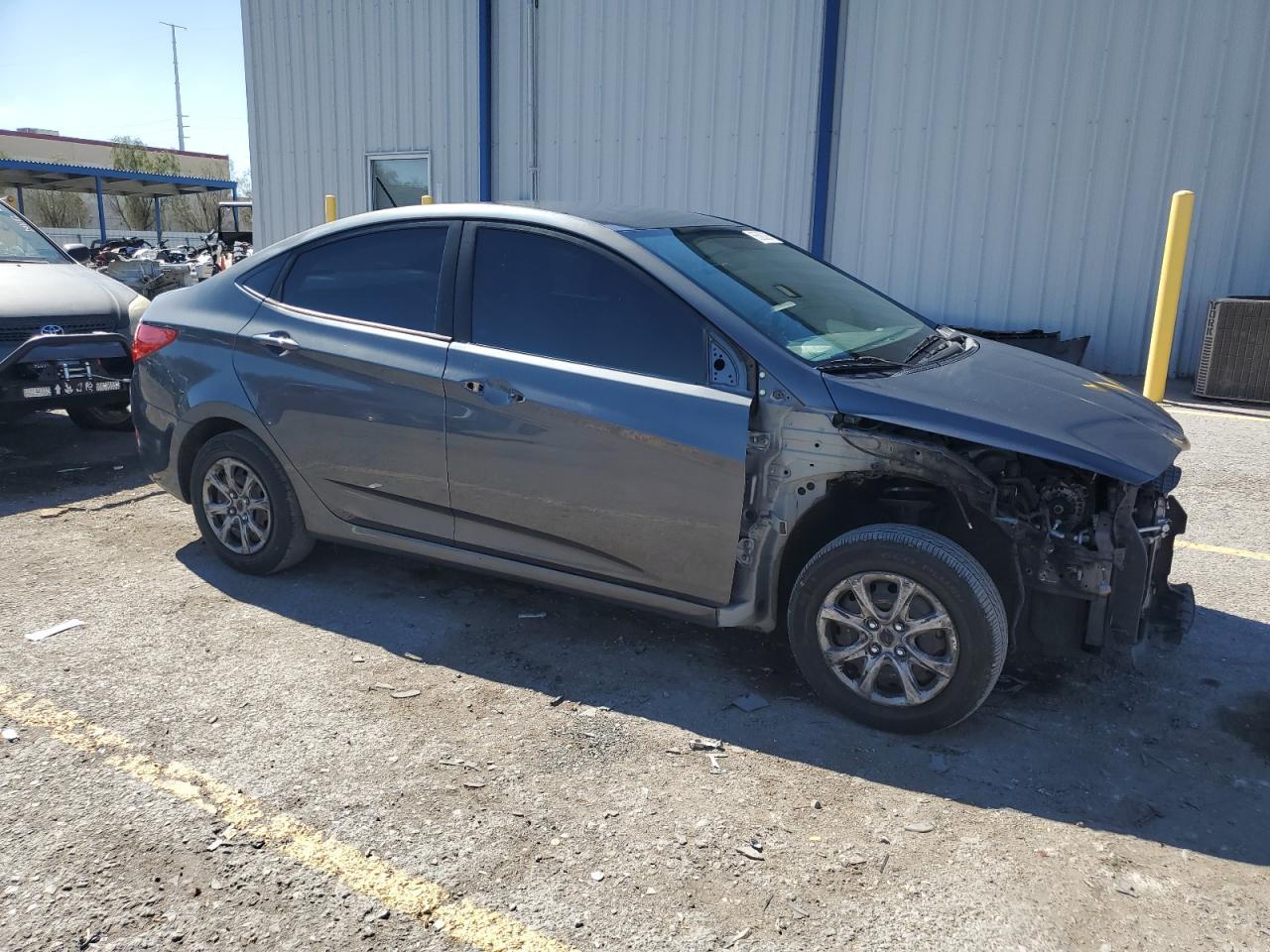 2012 Hyundai Accent Gls - Image 4