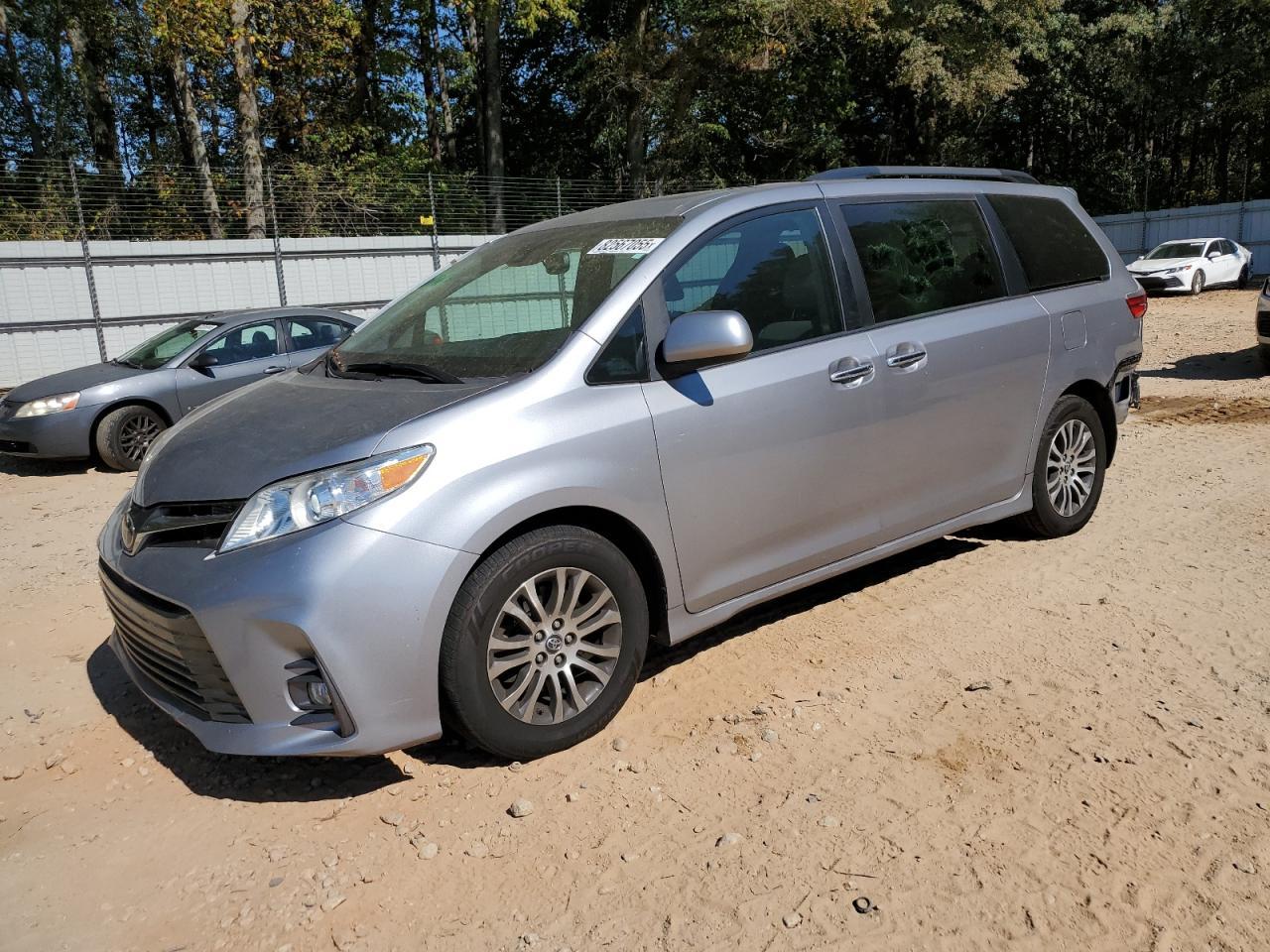 2018 Toyota Sienna Xle