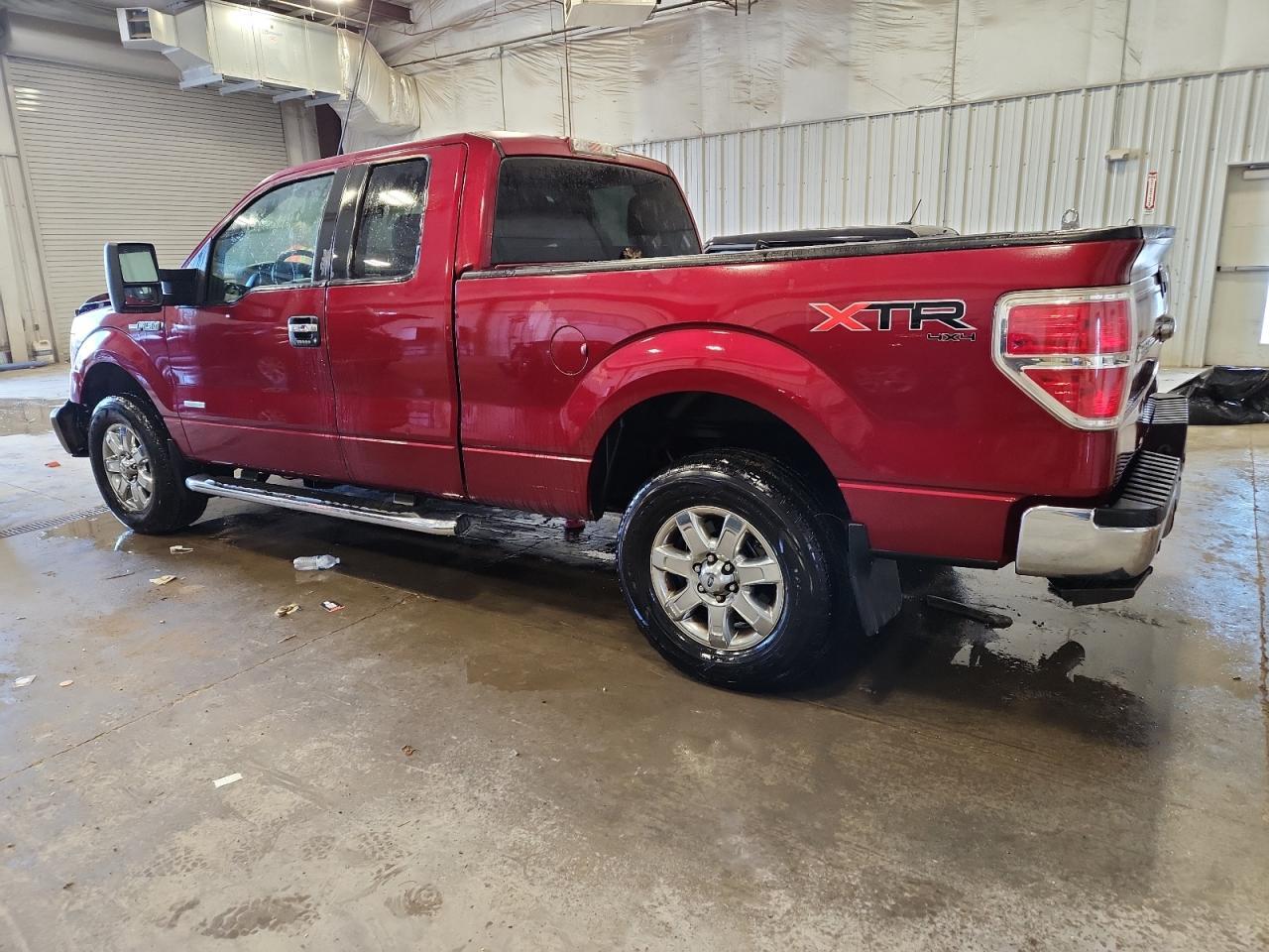 2013 Ford F150 Super Cab - Фото 2