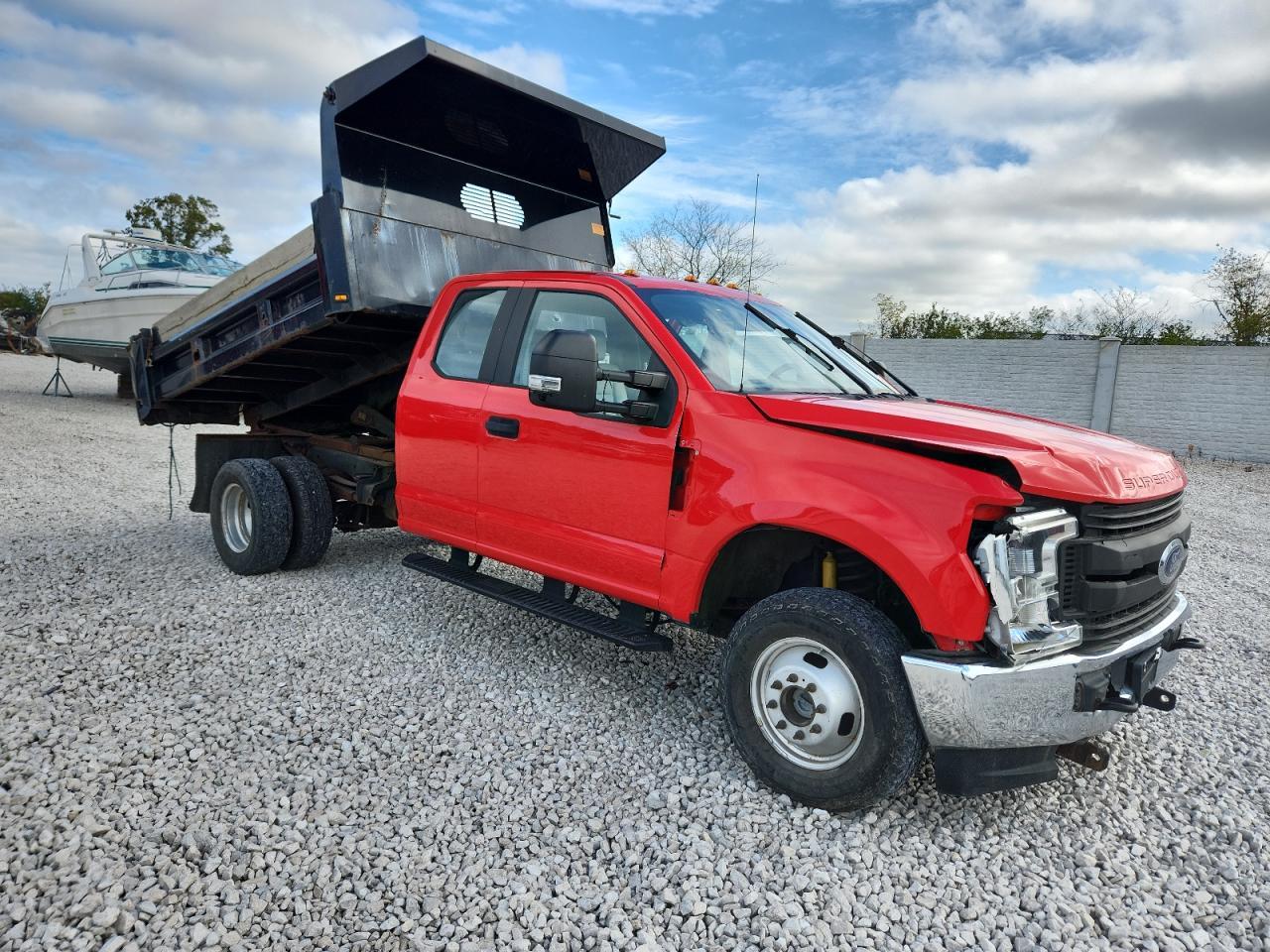 2017 Ford F350 Super Duty - Image 4